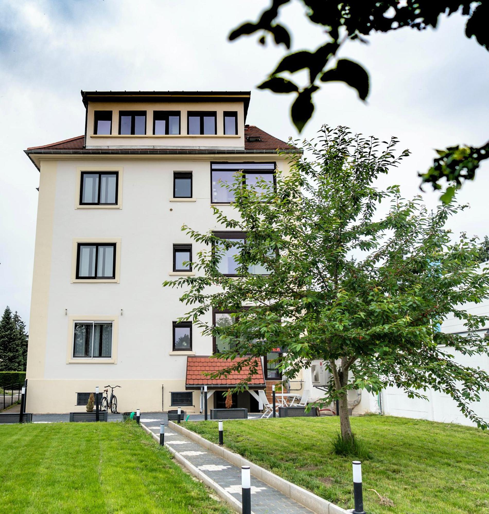 Bel Ami 01 - Turquoise & Or - Moderne Chic - Centre Ville - Acces Jardin - Clim - Wifi - Parking - Localisation Ideale Schiltigheim Eksteriør billede